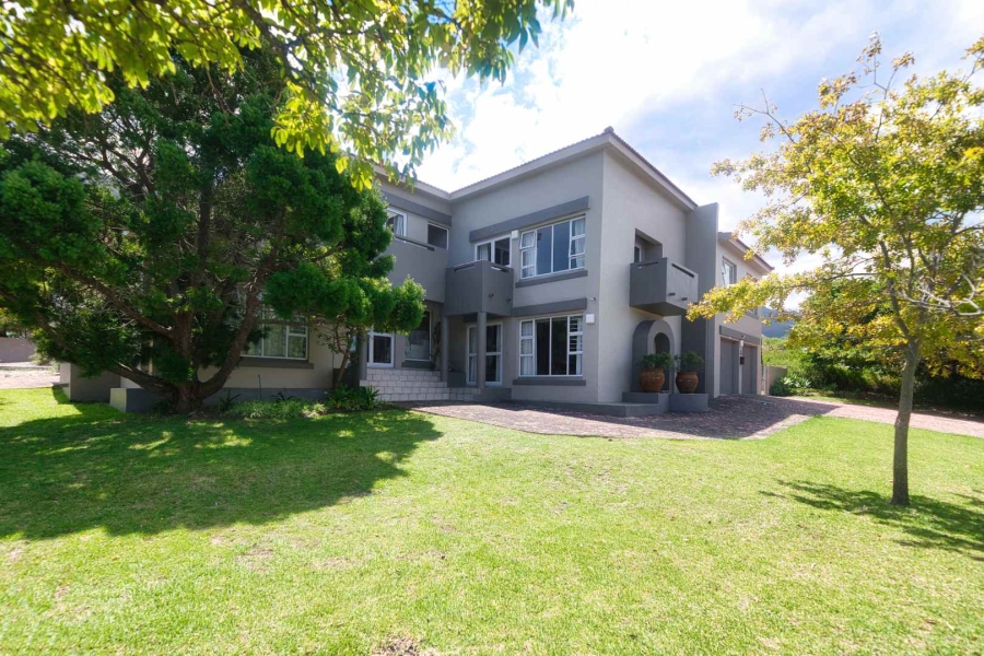 7 Bedroom Property for Sale in Hermanus Heights Western Cape
